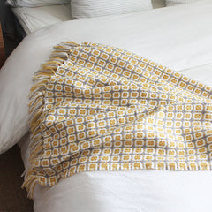 Hand Woven Pastoral Style Yellow Knitted Woolen Blanket